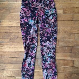 Lululemon Athletica Floral Capris - Multicolor